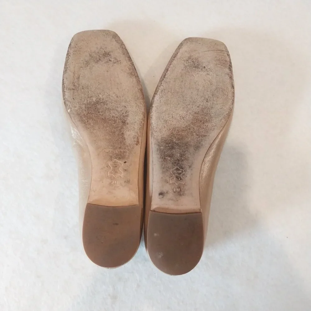 Tory Burch Flat Shoes Size 6 Beige Leather Logo Ballerina Slip On Nude.